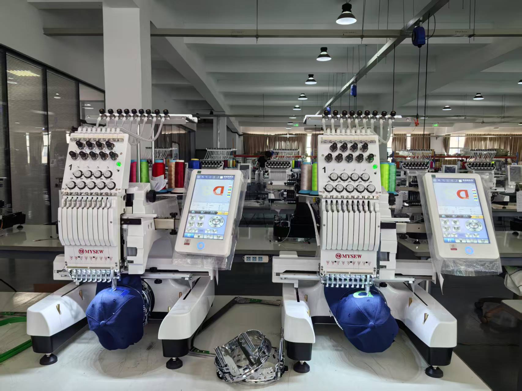 Máquina de Bordar Industrial A - Embroidery Machine avaliação e preço