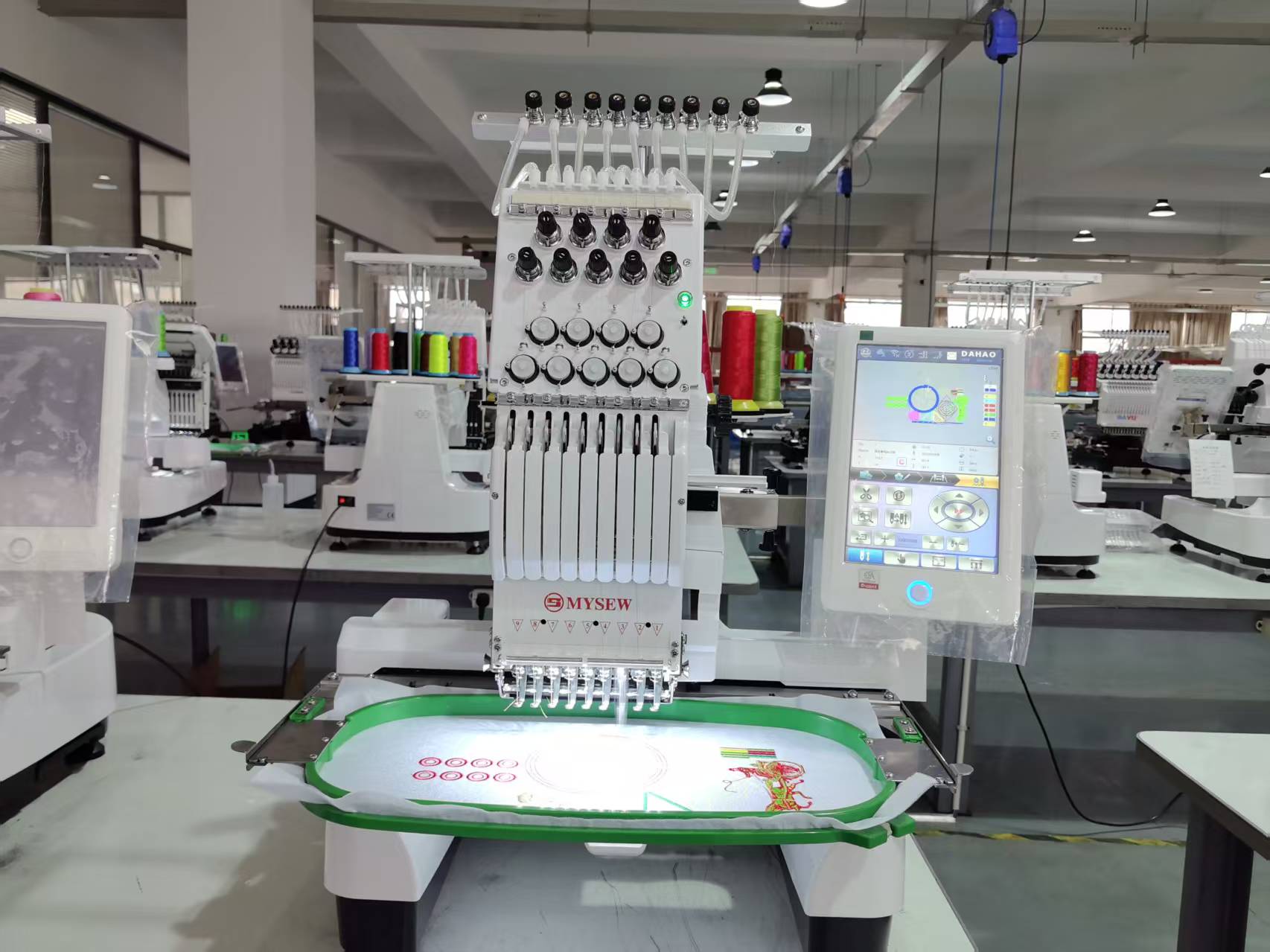 Máquina de Bordar Industrial A - Embroidery Machine avaliação e preço